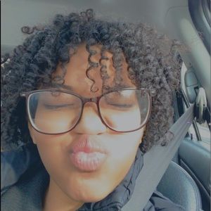 Meet your Posher, Shannon